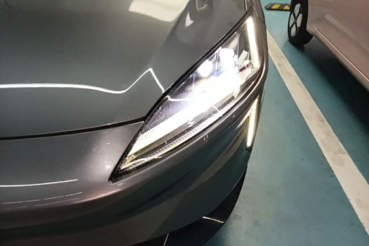 Used XPeng G3 2019 Deluxe Edition Left Front Headlight