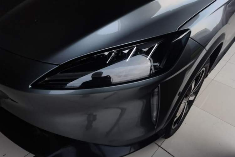 Used XPeng G3 2019 Smart Edition Left Front Headlight