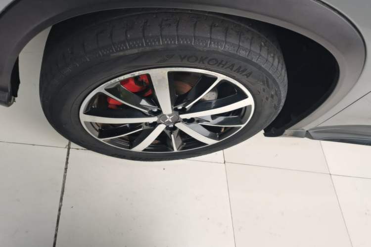 Used XPeng G3 2019 Smart Edition Left Front Wheel Hub
