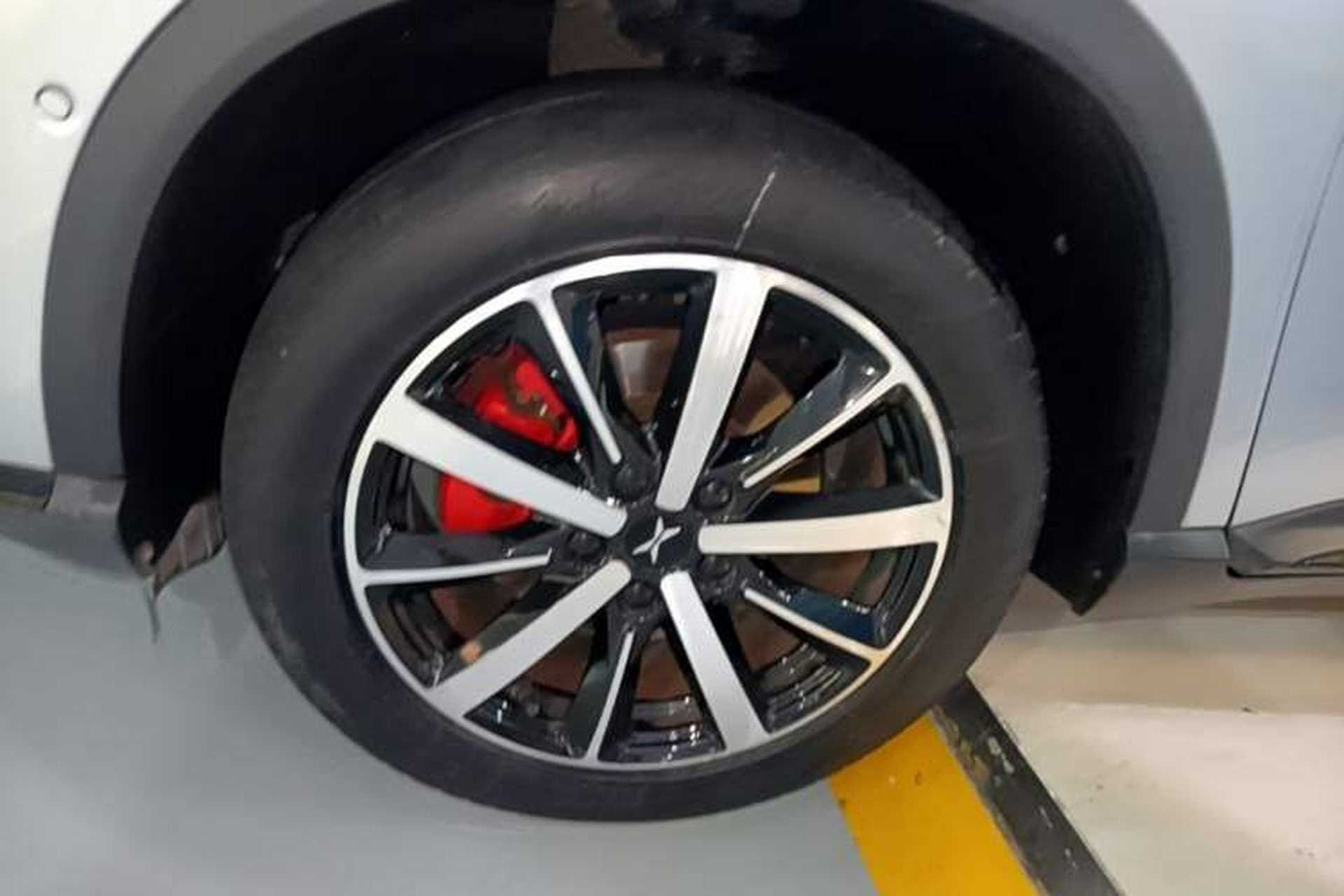 Used XPeng G3 2019 Smart Edition Left Front Wheel Hub
