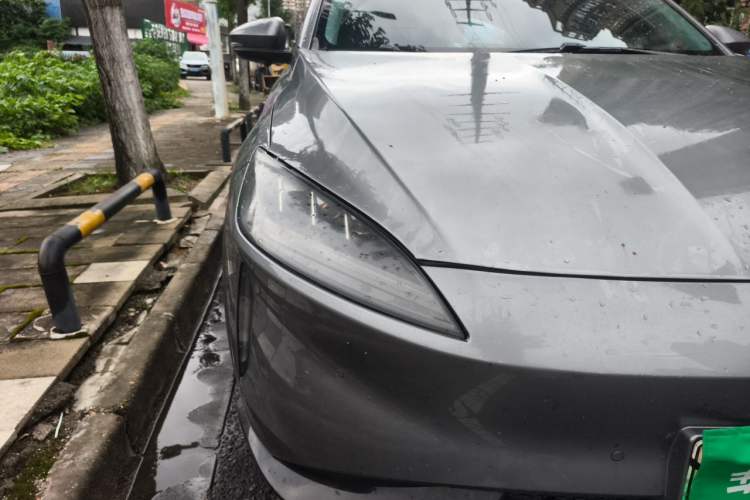 Used XPeng G3 2019 Deluxe Edition Right Front Headlight
