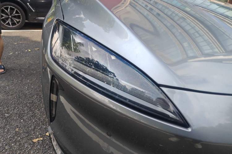 Used XPeng G3 2019 Smart Edition Right Front Headlight