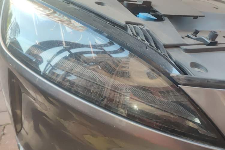 Used XPeng G3 2019 Deluxe Edition Right Front Headlight