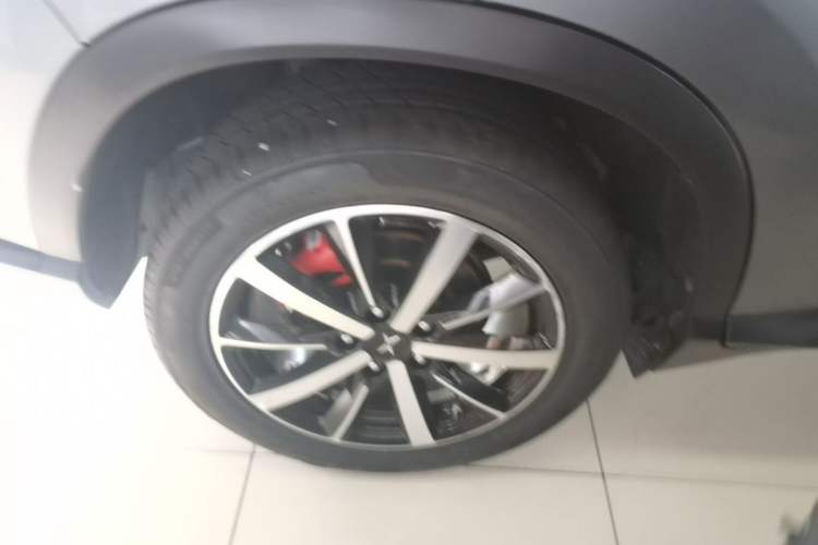 Used XPeng G3 2019 Smart Edition Right Rear Wheel Hub