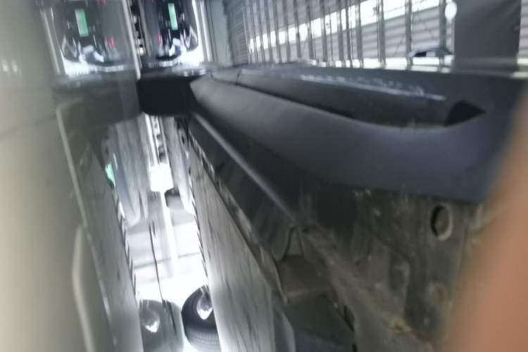 Used XPeng G3 2019 Smart Edition Right Side Sill