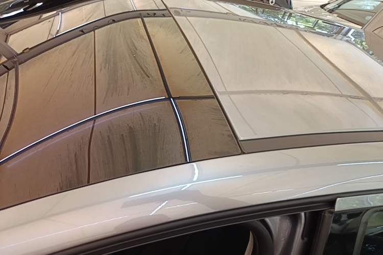 Used XPeng G3 2019 Smart Edition Roof