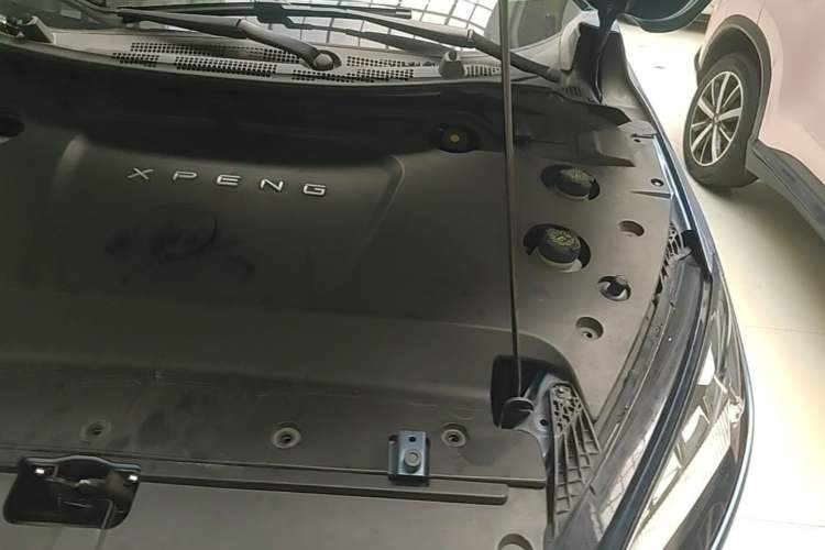 Used XPeng G3 2019 Smart Edition Engine Bay Left
