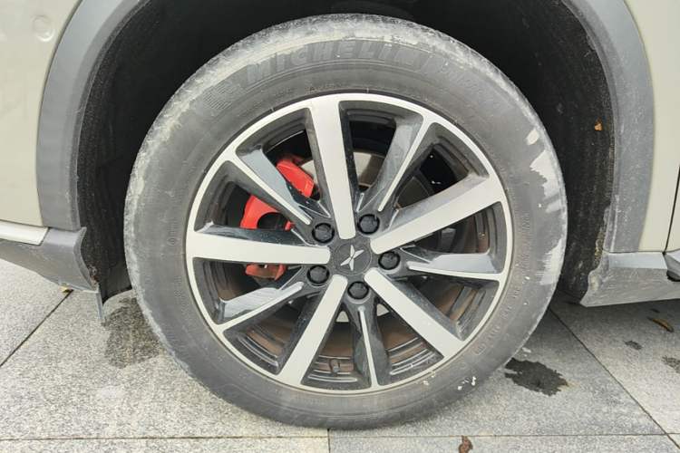Used XPeng G3 2019 Deluxe Edition Left Front Wheel Hub