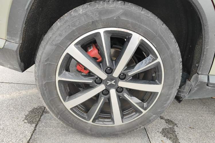 Used XPeng G3 2019 Deluxe Edition Right Rear Wheel Hub