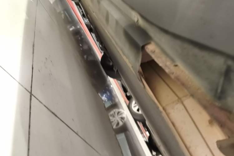 Used XPeng G3 2019 Deluxe Edition Chassis Rear Left