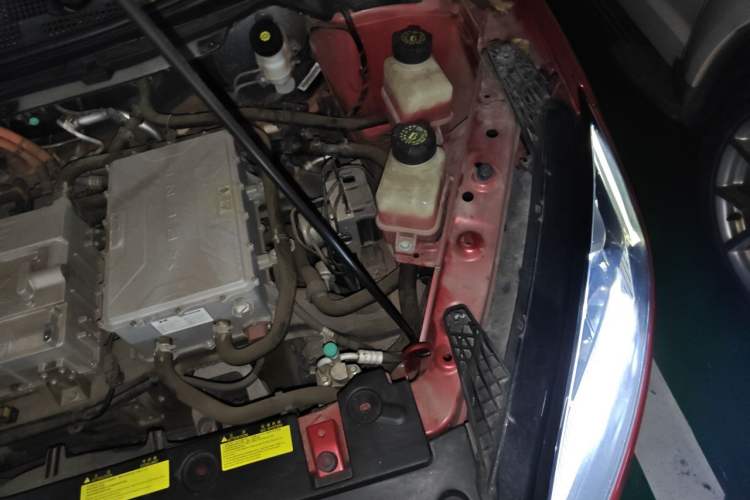 Used XPeng G3 2019 Smart Edition Engine Bay Left
