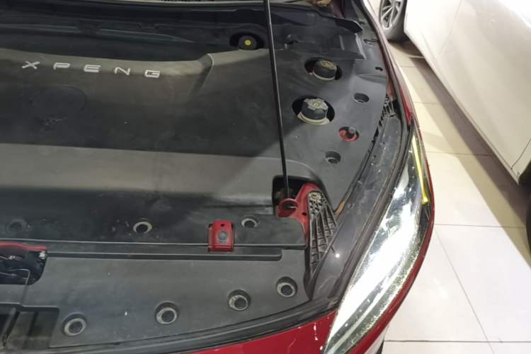 Used XPeng G3 2019 Deluxe Edition Engine Bay Left