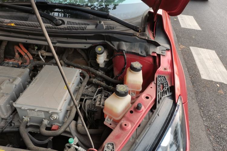 Used XPeng G3 2019 Deluxe Edition Engine Bay Left