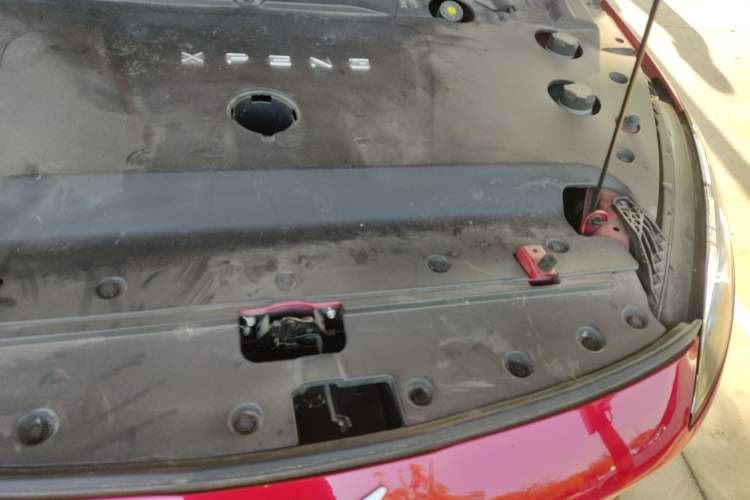 Used XPeng G3 2019 Deluxe Edition Engine Bay Left