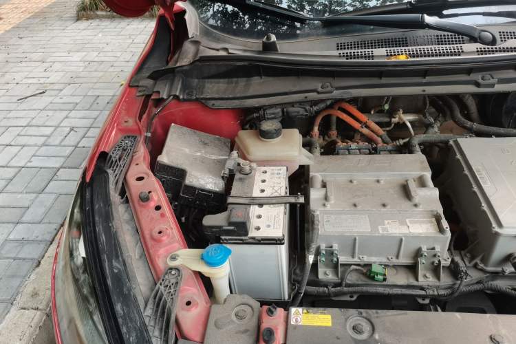 Used XPeng G3 2019 Deluxe Edition Engine Bay Right