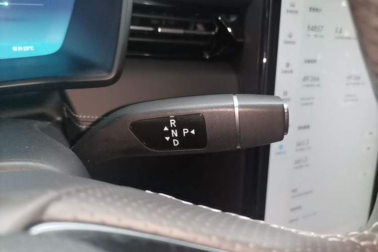 Used XPeng G3 2019 Smart Edition Gear Lever