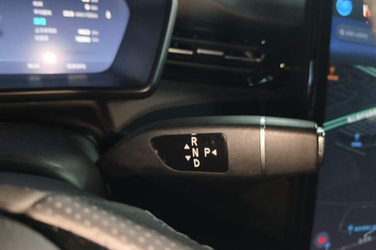 Used XPeng G3 2019 Smart Edition Gear Lever