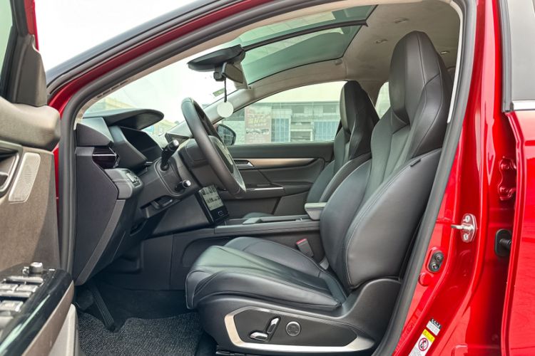 Used XPeng G3 2019 Deluxe Edition Interior 4