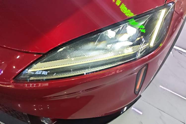 Used XPeng G3 2019 Deluxe Edition Left Front Headlight