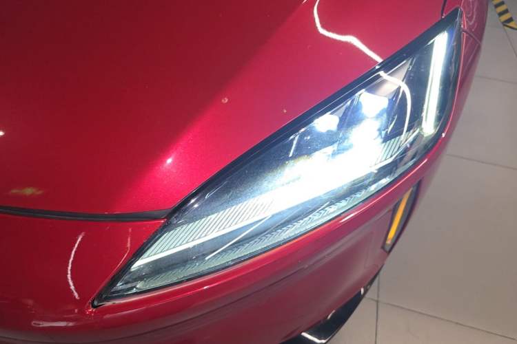 Used XPeng G3 2019 Smart Edition Left Front Headlight