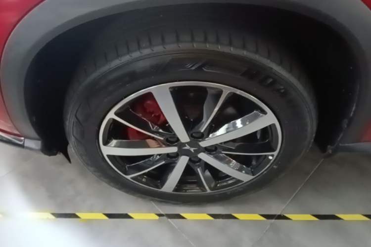 Used XPeng G3 2019 Smart Edition Left Front Wheel Hub