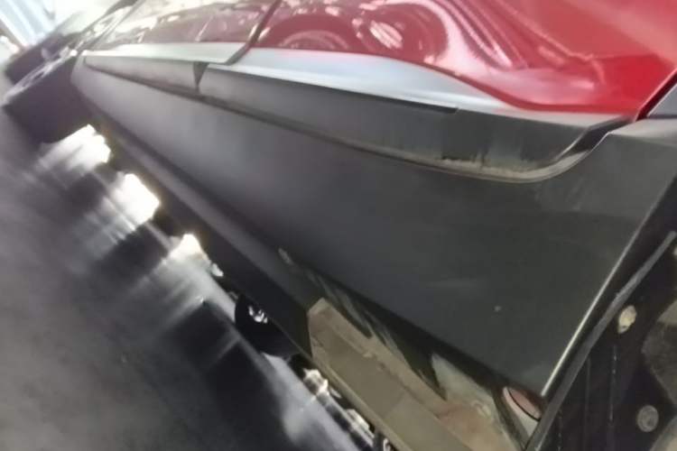 Used XPeng G3 2019 Smart Edition Left Side Sill
