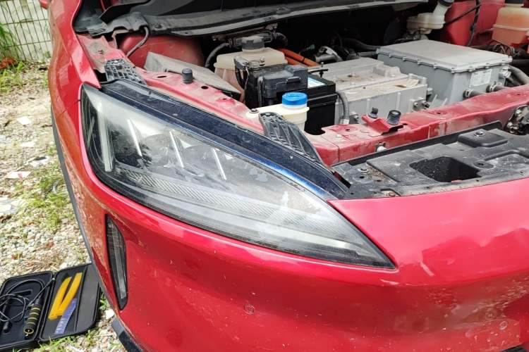 Used XPeng G3 2019 Smart Edition Right Front Headlight