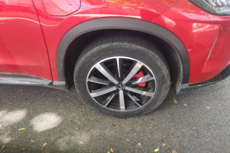 Used XPeng G3 2019 Smart Edition Right Front Wheel Hub