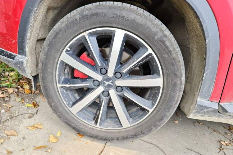 Used XPeng G3 2019 Deluxe Edition Right Front Wheel Hub