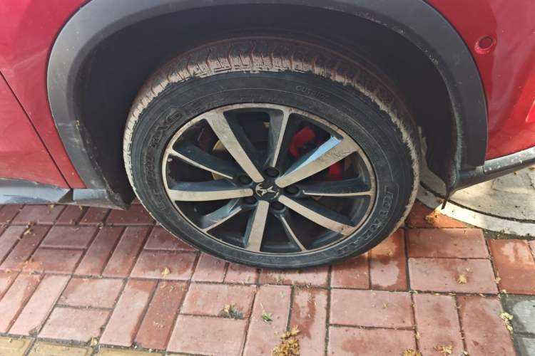 Used XPeng G3 2019 Deluxe Edition Right Front Wheel Hub