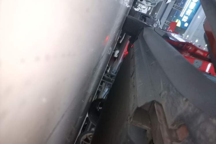 Used XPeng G3 2019 Smart Edition Right Side Sill