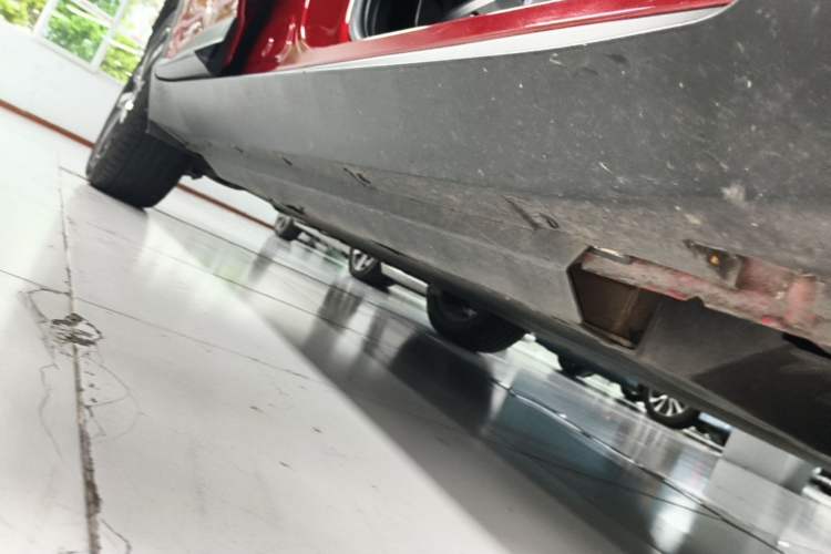 Used XPeng G3 2019 Smart Edition Right Side Sill