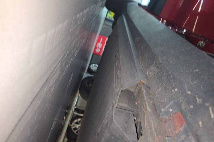 Used XPeng G3 2019 Smart Edition Right Side Sill