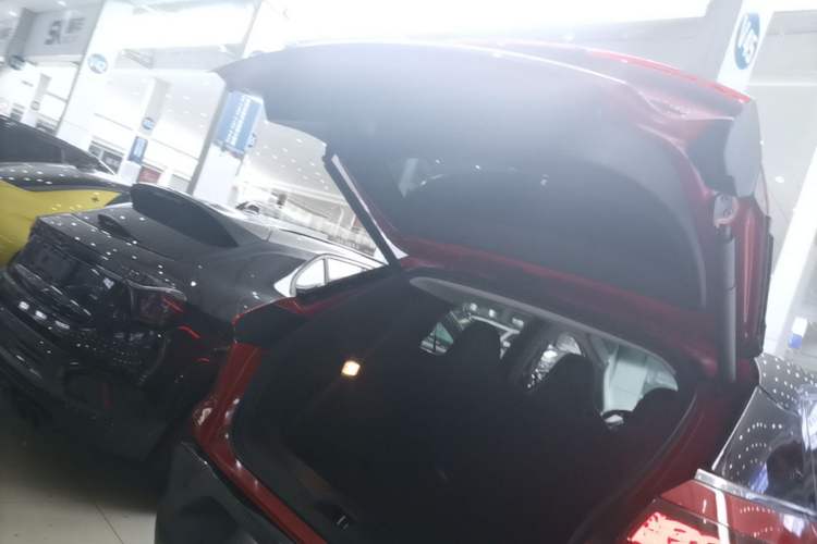 Used XPeng G3 2019 Smart Edition Trunk