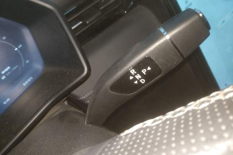 Used XPeng G3 2019 Smart Edition Gear Lever