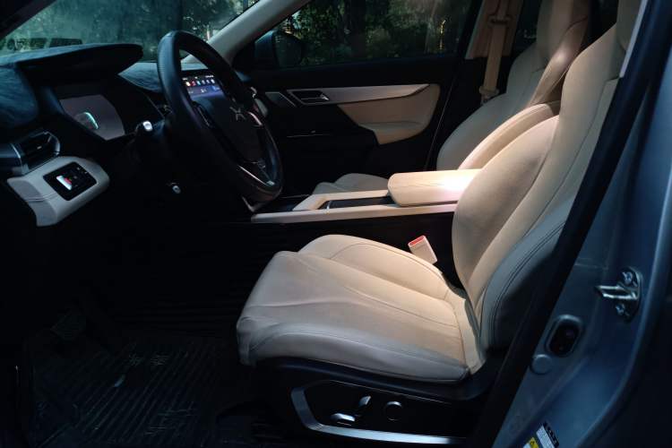 Used XPeng G3 2019 Smart Edition Interior 2