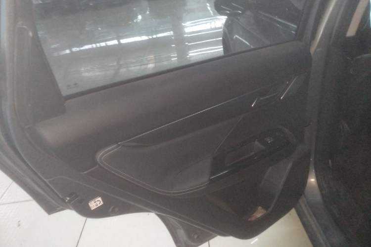 Used XPeng G3 2019 Smart Edition Interior 8