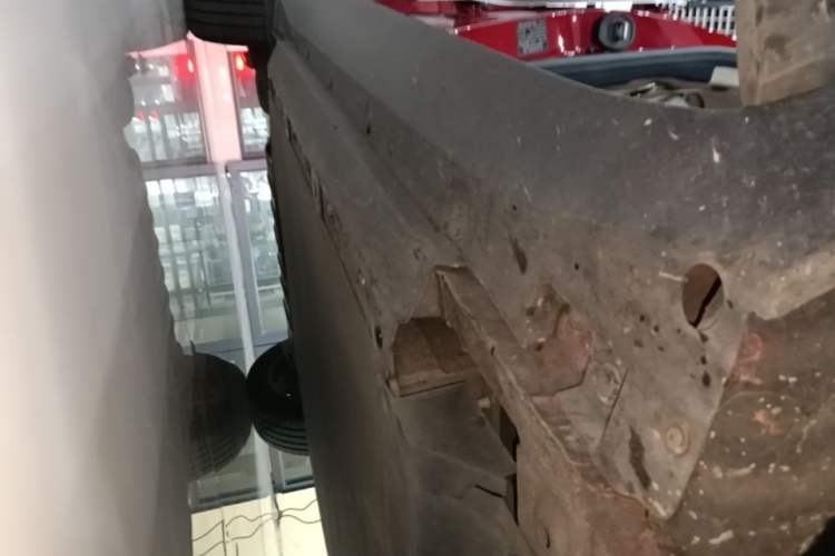 Used XPeng G3 2019 Smart Edition Right Side Sill