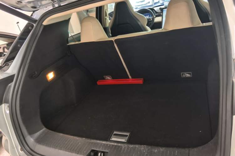 Used XPeng G3 2019 Enjoy Edition Trunk