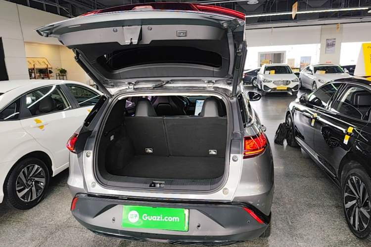 Used XPeng G3 2019 Deluxe Edition Trunk