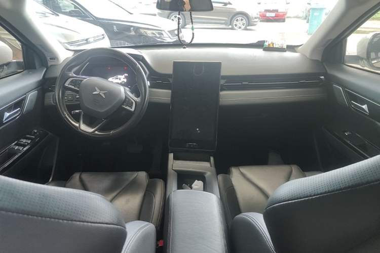 Used XPeng G3 2019 Smart Edition Center Console