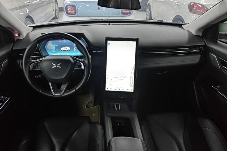 Used XPeng G3 2019 Deluxe Edition Center Console