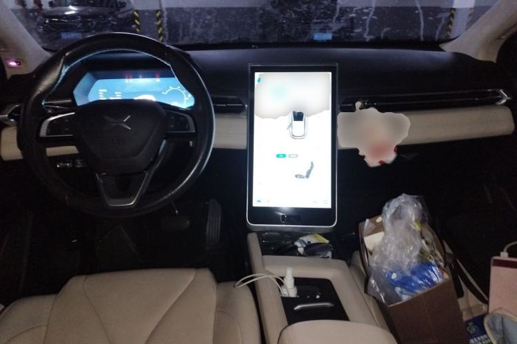 Used XPeng G3 2019 Deluxe Edition Center Console