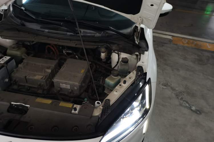 Used XPeng G3 2019 Smart Edition Engine Bay Left
