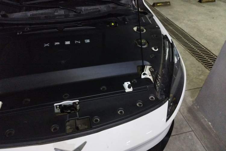 Used XPeng G3 2019 Deluxe Edition Engine Bay Left