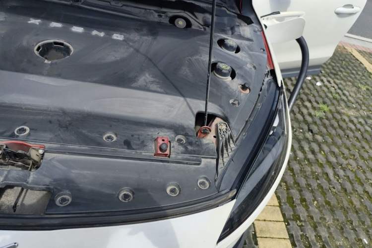 Used XPeng G3 2019 Smart Edition Engine Bay Left