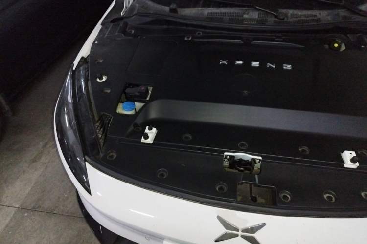 Used XPeng G3 2019 Deluxe Edition Engine Bay Right