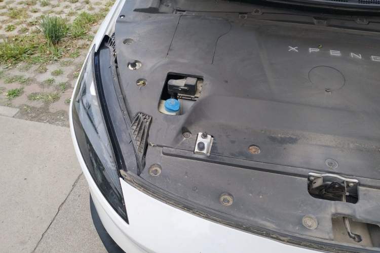 Used XPeng G3 2019 Deluxe Edition Engine Bay Right