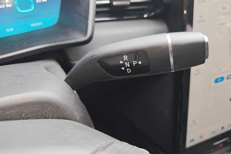 Used XPeng G3 2019 Smart Edition Gear Lever