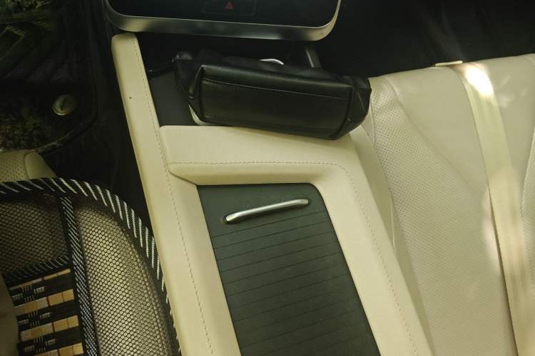 Used XPeng G3 2019 Smart Edition Gear Lever
